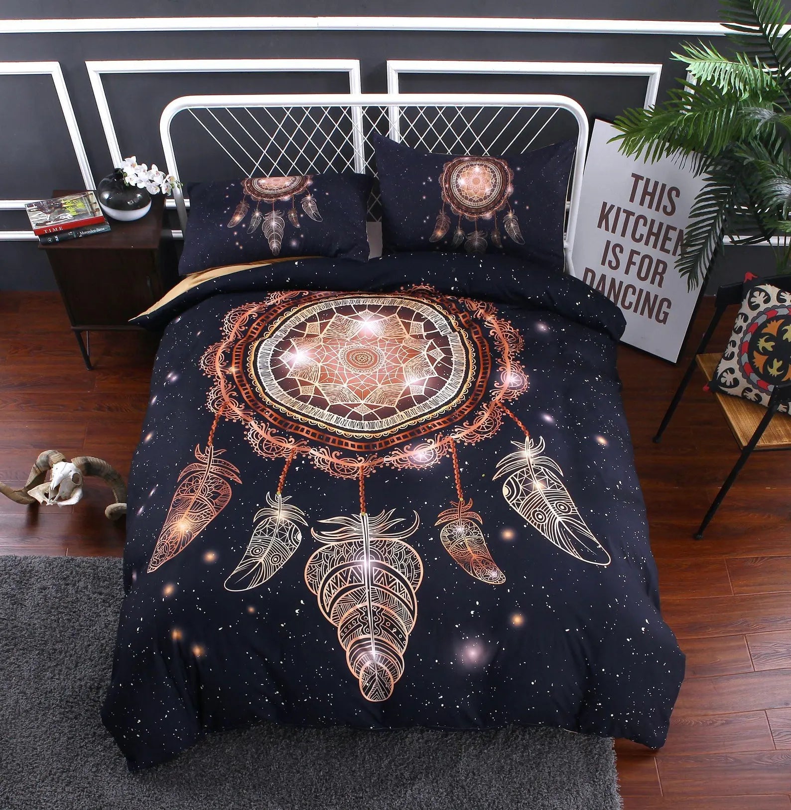 Feather dreamcatcher bedding design