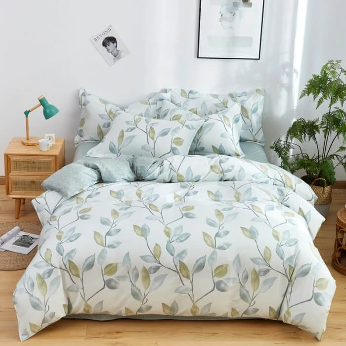 Botanical bedding girls room