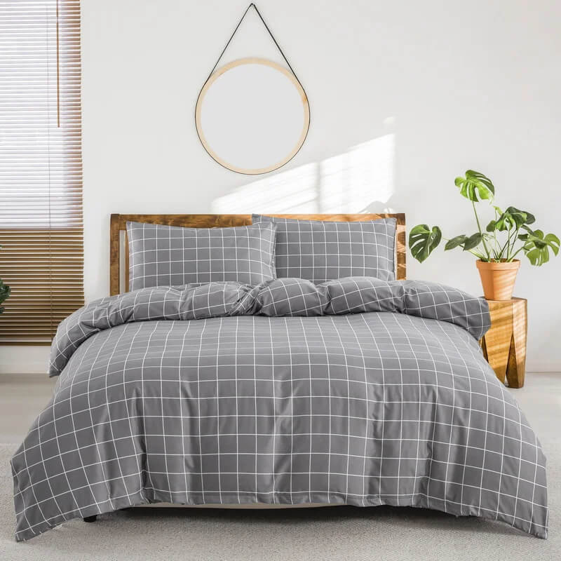 Gray grid patterned bedding set for bedroom decor