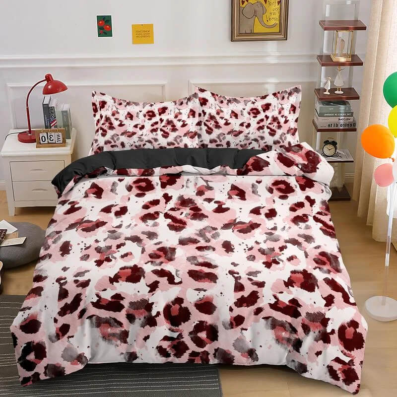 Leopard print duvet cover with matching pillowcases