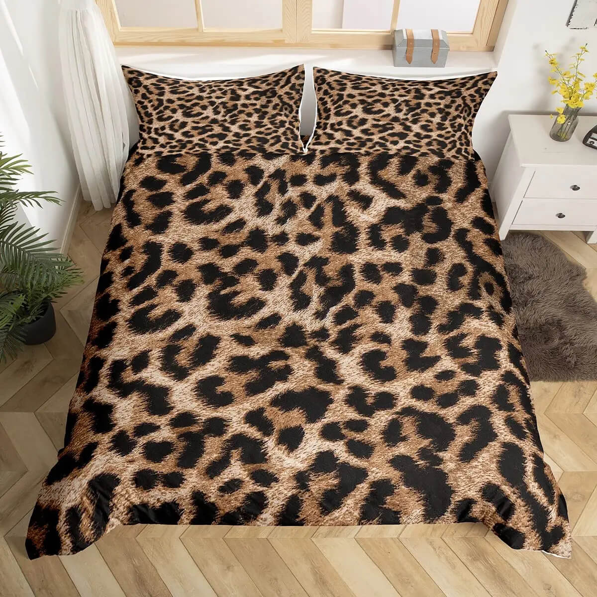 Cozy leopard print duvet cover set for adults