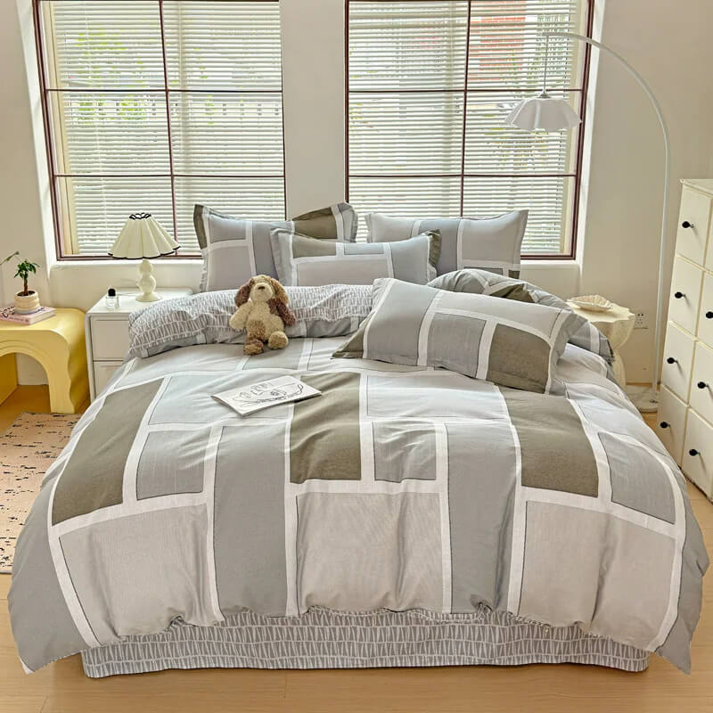 Contemporary bedroom quilt cover
