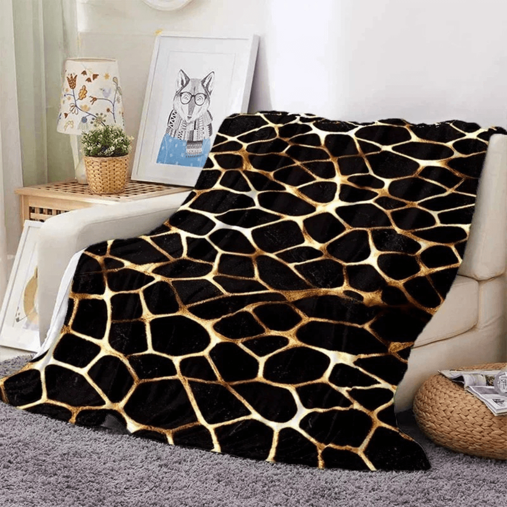 Giraffe print soft blanket for bed