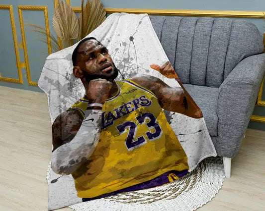 LeBron James splash effect flannel blanket featuring bold NBA basketball player design, ultra-soft warm fabric, and vibrant sports graphics perfect for fans’ bedding or sofa throw