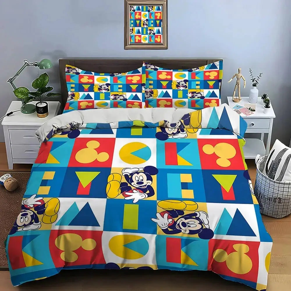 Cute Mickey Mouse quilt cover set for birthdays and gifts