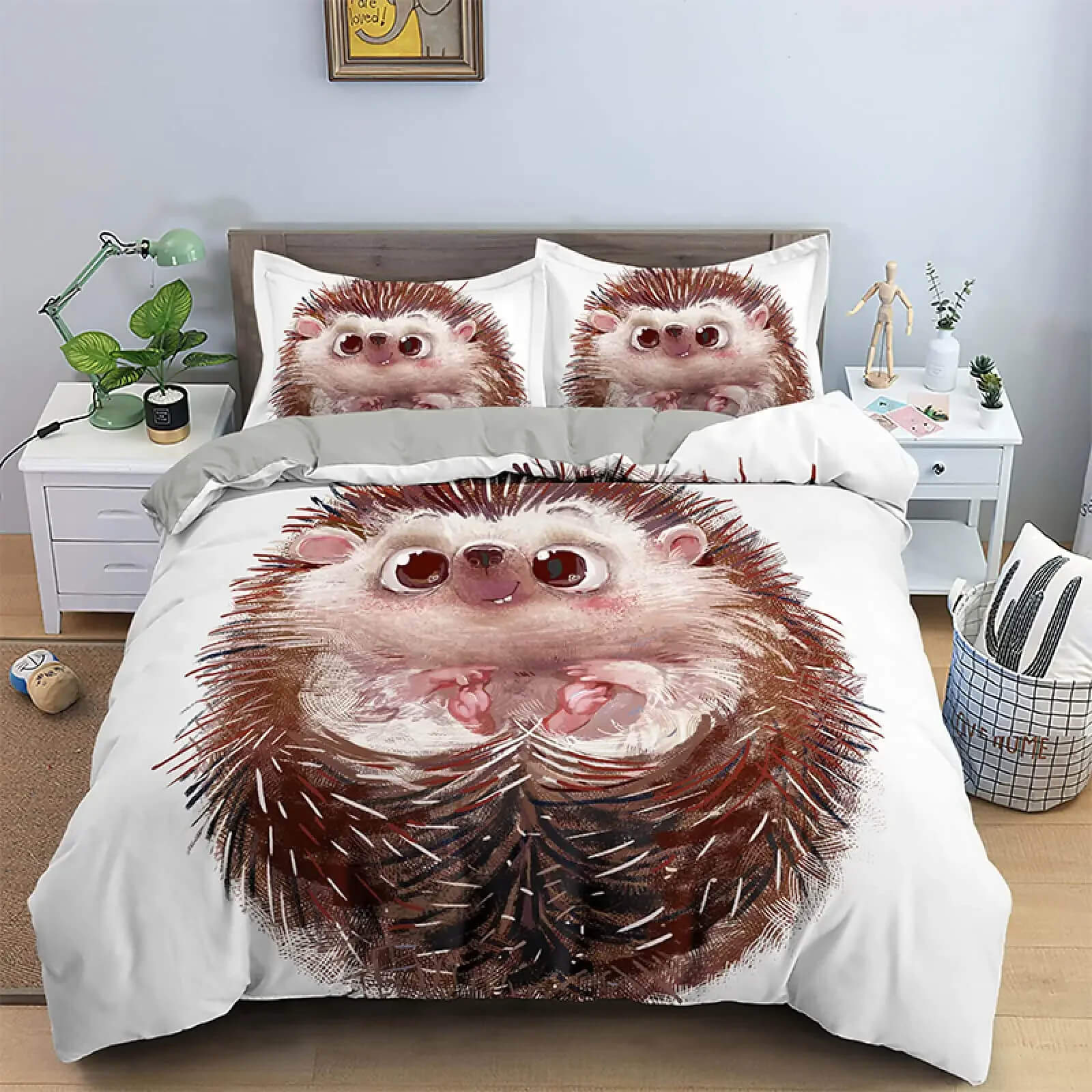 Forest Animal Bedding Set with Hedgehog and Autumn Leaves Design