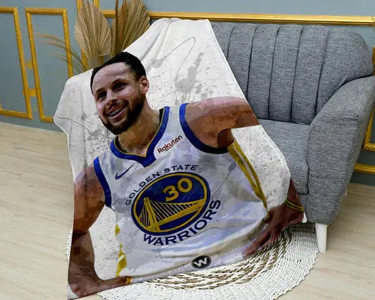 Stephen Curry splash effect flannel blanket featuring Golden State Warriors player design, ultra-soft warm fabric, and bold NBA graphics perfect for basketball fans’ bedding or couch throw
