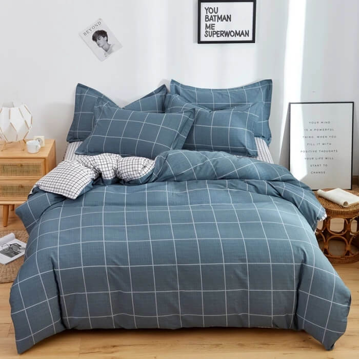 Dark blue bedding set for adults