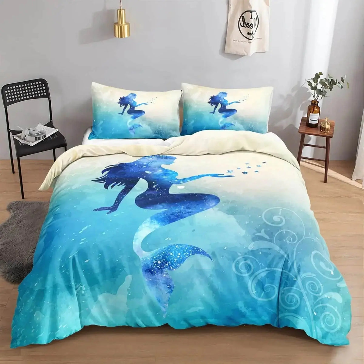 Mermaid bedding set with starfish and ocean design in dreamy blue

Soft microfiber fantasy bedspread for girls’ ocean-themed bedroom

Underwater comforter set with whimsical mermaid and wave pattern

Mermaid quilt cover for dreamy sleep and magical room decor