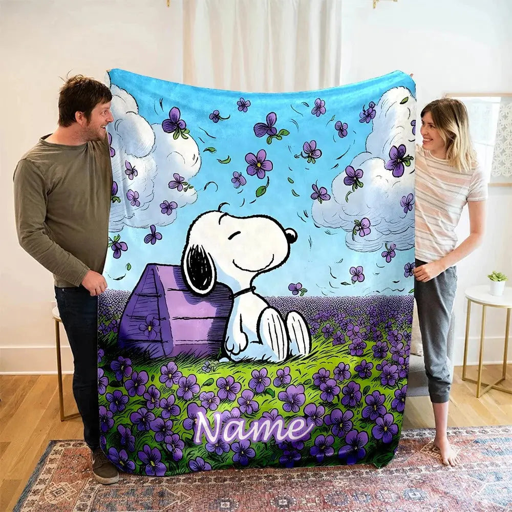 Soft Cartoon Snoopy Blanket with Name – Ideal for Daycare Naps